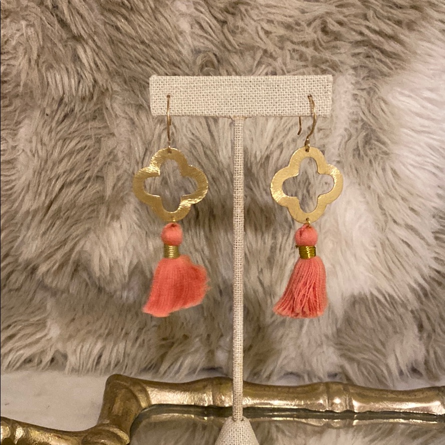 Brand New Van Cleef Style Earring Brand New Van Cleef Style Earring